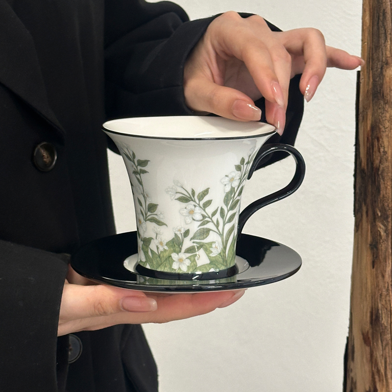Coffee Jasmine Tea - Set di tazze e piatti da