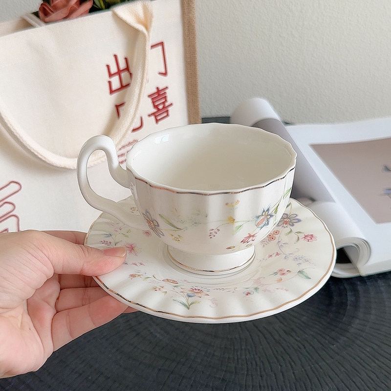 Set di Tazze e Piattini con St - Coffee Tea Drawing recensione e prezzo